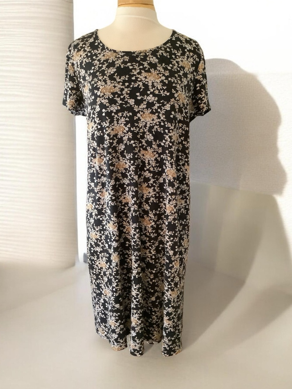 Lands End Black Floral Short-Sleeve Midi Dress